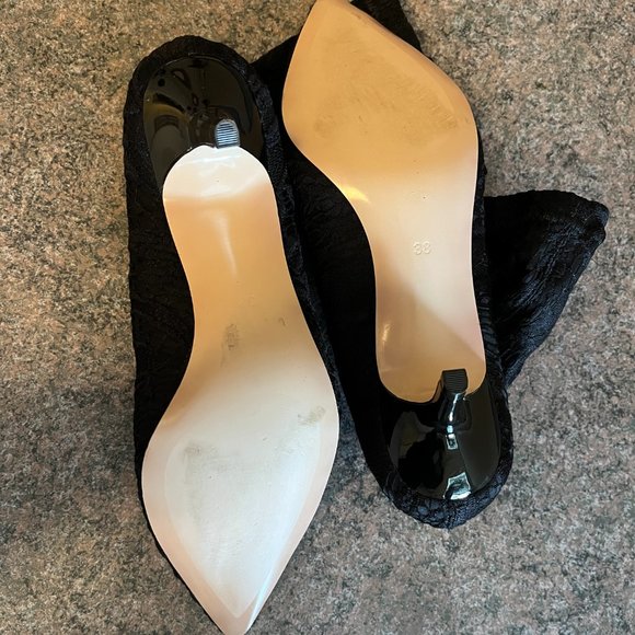 Lace Sock-style Pumps - Picture 3 of 3